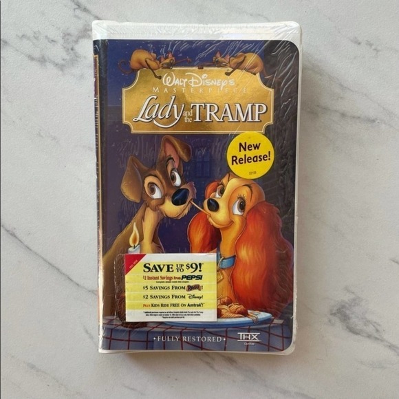 Walt Disney Masterpiece Collection Lady & Tramp Vhs Tape Clamshell Vintage Nwt - Picture 2 of 10
